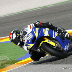 <div>
<div>
<div>
<p>Bradley's 1st ride on a Moto2 600cc 4 Stroke courtesy of&nbsp;the<span>&nbsp;Tech3 Racing Team.</span></p>
</div>
<p>Photos courtesy of&nbsp;<strong>Ben Davies&nbsp;</strong>at<strong>&nbsp;<a href="http://www.smartfotos.co.uk">SMARTFotos</a>&nbsp;</strong>and&nbsp;<strong>&copy;Tech3 Racing</strong></p>
</div>
</div>