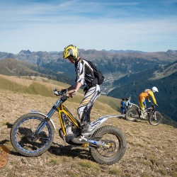 <p><span>Various images of Bradley and Andy Walker (who is the manager for&nbsp;World Superbike rider Leon Camier) riding the trails of '<span>The Casamanya' in Andorra.</span></span></p>
<p><span>Photos courtesy of&nbsp;</span><strong>&copy;<strong><a href="http://www.simon-andrews.com" target="_blank">Simon Andrews Photography</a></strong></strong></p>