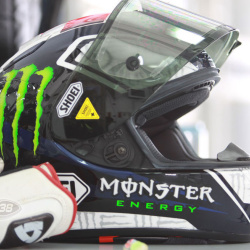 <p>Various images of Bradley advising local riders&nbsp;<span>at the Bahrain International Circuit where he has been riding a specially prepared Yamaha R1 road bike by Pete Beale Racing.</span></p>
<p>Photos courtesy of&nbsp;<strong>&copy;Julia Oakley </strong>and<strong>&nbsp;<strong>&copy;</strong><span>Yusuf Mohammed</span></strong></p>