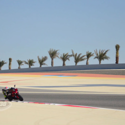 <p>Various images of Bradley advising local riders&nbsp;<span>at the Bahrain International Circuit where he has been riding a specially prepared Yamaha R1 road bike by Pete Beale Racing.</span></p>
<p>Photos courtesy of&nbsp;<strong>&copy;Julia Oakley </strong>and<strong>&nbsp;<strong>&copy;</strong><span>Yusuf Mohammed</span></strong></p>