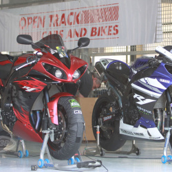 <p>Various images of Bradley advising local riders&nbsp;<span>at the Bahrain International Circuit where he has been riding a specially prepared Yamaha R1 road bike by Pete Beale Racing.</span></p>
<p>Photos courtesy of&nbsp;<strong>&copy;Julia Oakley </strong>and<strong>&nbsp;<strong>&copy;</strong><span>Yusuf Mohammed</span></strong></p>