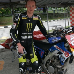 <p>Bradley riding supermoto <span>at the Speedway <span>PLUS Circuit in USJ, Subang Jaya,&nbsp;</span></span>Malaysia as part of he pre-season training. Special thanks to Chear Motor for sponsoring the bike and hospitality.<br /><br />Photos courtesy of&nbsp;<strong>&copy;Chear Motor &amp;&nbsp;<strong>Allan Smith</strong></strong></p>