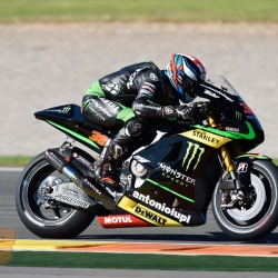 <p>A few of Bradley's 'eagle eyed' fans may have noticed him using a different helmet during the Valencia test the day after the final round of the current MotoGP season.</p>
<p>The helmet was a 'one off' Shoei&nbsp;X-Spirit&nbsp;painted in the same colourway as the forthcoming Shoei NXR Bradley Smith replica which will be available in the UK early next year.</p>
<p>Photos courtesy of&nbsp;<strong>&copy;</strong><strong>Shoei/<strong>&copy;Monster Yamaha Tech 3</strong></strong></p>