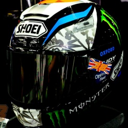 <p>Bradley commisioned a special edition Shoei helmet for his appearance in Japan this weekend.<br /><br /> <strong>Bradley Smith:</strong><em><br />"I will be wearing a special helmet at Motegi which I hope the Japanese fans will appreciate."</em></p>