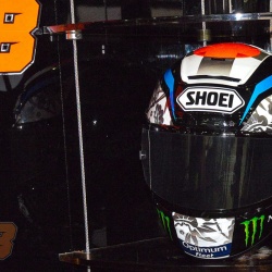 <p>Bradley commisioned a special edition Shoei helmet for his appearance in Japan this weekend.<br /><br /> <strong>Bradley Smith:</strong><em><br />"I will be wearing a special helmet at Motegi which I hope the Japanese fans will appreciate."</em></p>