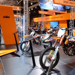 <p>Bradley Smith at MotorcycleLIVE with KTM UK<br>Photos courtesy of <strong>©MotorcycleLIVE</strong></p>