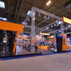 <p>Bradley Smith at MotorcycleLIVE with KTM UK<br>Photos courtesy of <strong>©MotorcycleLIVE</strong></p>