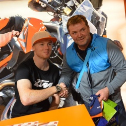 <p>Bradley Smith at MotorcycleLIVE with KTM UK<br>Photos courtesy of <strong>©MotorcycleLIVE</strong></p>