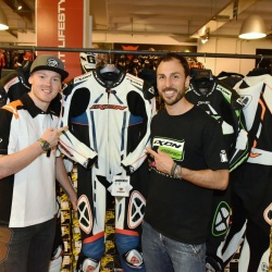 <p>​Ixon ambasador Bradley Smith had the opportunity to meet his Italian fans recently at the Valeri Sport Show in the town of Cornuda near Treviso.<br><br>Photos courtesy of <strong>©Ixon</strong><br></p>