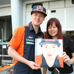 <p>Images of loyal #<span>team38</span><span>&nbsp;</span>fans!
	<br><span>Please email any images of yourself to</span>
	<a href="mailto:contact@bradleysmith38.com">contact@bradleysmith38.com</a></p>