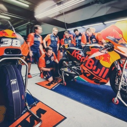 <p>Photos courtesy of<span>&nbsp;</span><strong>Red Bull KTM Factory Racing - <strong>©</strong>Gold and Goose /&nbsp;</strong><strong>©Dan Istitene / ©Sebas Romero</strong></p>