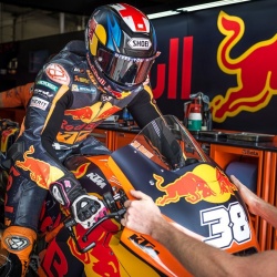 <p>Photos courtesy of<span>&nbsp;</span><strong>Red Bull KTM Factory Racing -&nbsp;</strong><strong>©Gold and Goose / ©Philip Platzer</strong></p>