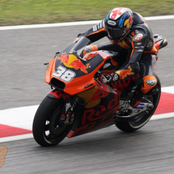 <p>Images taken by you, the fans!
	<br>Please email any photos you've taken of Bradley to <a href="mailto:contact@bradleysmith38.com">contact@bradleysmith38.com</a>
	<br>
	<br>Photos courtesy of<strong>&nbsp;</strong><strong>©David Axtell, <strong>©</strong>Saki<span>&nbsp;</span>Nagano, <strong>©</strong>VI Chuili</strong>
</p>
