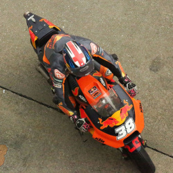 <p>Images taken by you, the fans!
	<br>Please email any photos you've taken of Bradley to <a href="mailto:contact@bradleysmith38.com">contact@bradleysmith38.com</a>
	<br>
	<br>Photos courtesy of<strong>&nbsp;</strong><strong>©David Axtell, <strong>©</strong>Saki<span>&nbsp;</span>Nagano, <strong>©</strong>VI Chuili</strong>
</p>