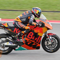 <p>Images taken by you, the fans!
	<br>Please email any photos you've taken of Bradley to <a href="mailto:contact@bradleysmith38.com">contact@bradleysmith38.com</a>
	<br>
	<br>Photos courtesy of<strong>&nbsp;</strong><strong>©David Axtell, <strong>©</strong>Saki<span>&nbsp;</span>Nagano, <strong>©</strong>VI Chuili</strong>
</p>