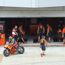 <p>Images taken by you, the fans!
	<br>Please email any photos you've taken of Bradley to <a href="mailto:contact@bradleysmith38.com">contact@bradleysmith38.com</a>
	<br>
	<br>Photos courtesy of<strong>&nbsp;</strong><strong>©David Axtell, <strong>©</strong>Saki<span>&nbsp;</span>Nagano, <strong>©</strong>VI Chuili</strong>
</p>