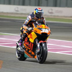 <p>Images taken by you, the fans!
	<br>Please email any photos you've taken of Bradley to <a href="mailto:contact@bradleysmith38.com">contact@bradleysmith38.com</a>
	<br>
	<br>Photos courtesy of<strong>&nbsp;</strong><strong>©David Axtell, <strong>©</strong>Saki<span>&nbsp;</span>Nagano, <strong>©</strong>VI Chuili</strong>
</p>