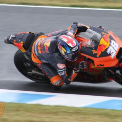 <p>Images taken by you, the fans!
	<br>Please email any photos you've taken of Bradley to <a href="mailto:contact@bradleysmith38.com">contact@bradleysmith38.com</a>
	<br>
	<br>Photos courtesy of<strong>&nbsp;</strong><strong>©David Axtell, <strong>©</strong>Saki<span>&nbsp;</span>Nagano, <strong>©</strong>VI Chuili</strong>
</p>