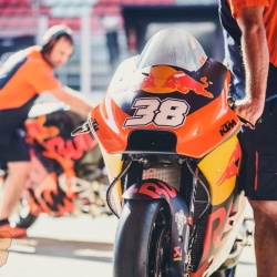 <p>Photos courtesy of<span>&nbsp;</span><strong>Red Bull KTM Factory Racing -&nbsp;</strong><strong>©Gold and Goose /&nbsp;</strong><strong>©Sebas Romero</strong></p>