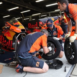 <p>Photos courtesy of<span>&nbsp;</span><strong>Red Bull KTM Factory Racing - <strong>©</strong>Gold and Goose</strong>
</p>