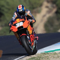 <p>Photos courtesy of<span>&nbsp;</span><strong>Red Bull KTM Factory Racing - <strong>©</strong>Gold and Goose /&nbsp;</strong><strong>©Jesús Robledo</strong></p>