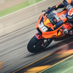 <p>Photos courtesy of<span>&nbsp;</span><strong>Red Bull KTM Factory Racing - ©Sebas Romero</strong></p>