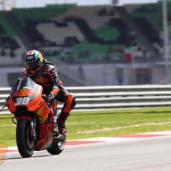 <p>Photos courtesy of<span>&nbsp;</span><strong>Red Bull KTM Factory Racing - <strong>©</strong>Gold and Goose</strong>
</p>