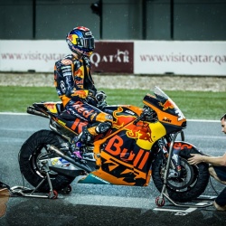 <p>Photos courtesy of <strong>Red Bull KTM Factory Racing - ©Gold and Goose / <strong>©</strong>Marcin Kin</strong>
</p>