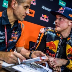 <p>Photos courtesy of <strong>Red Bull KTM Factory Racing - ©Gold and Goose / <strong>©</strong>Marcin Kin</strong>
</p>