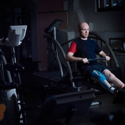 <p>Bradley Smith, working hard on his rehabilitation at the Red Bull DTC training centre in Thalgau, Austria.
	<br>Photos courtesy of <strong>©Markus Berger / Red Bull Content Pool</strong></p>