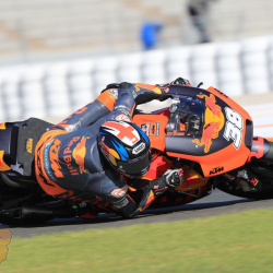 <p>Photos courtesy of<span>&nbsp;</span><strong>KTM Factory Racing - <strong>©Gold and Goose</strong></strong>
</p>