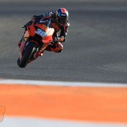 <p>Photos courtesy of<span>&nbsp;</span><strong>KTM Factory Racing - <strong>©Gold and Goose</strong></strong>
</p>