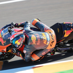 <p>Photos courtesy of<span>&nbsp;</span><strong>KTM Factory Racing - <strong>©Gold and Goose</strong></strong>
</p>