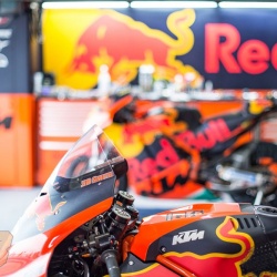 <p>Photos courtesy of<span>&nbsp;</span><strong>Red Bull KTM Factory Racing - ©Gold and Goose</strong></p>