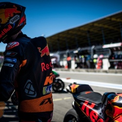 <p>Photos courtesy of<span>&nbsp;</span><strong>Red Bull KTM Factory Racing -&nbsp;</strong><strong>©Philip Platzer</strong></p>