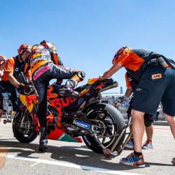 <p>Photos courtesy of<span>&nbsp;</span><strong>Red Bull KTM Factory Racing -&nbsp;</strong><strong>©Gold and Goose</strong></p>