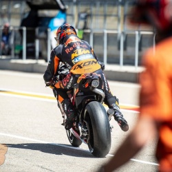 <p>Photos courtesy of<span>&nbsp;</span><strong>Red Bull KTM Factory Racing -&nbsp;</strong><strong>©Gold and Goose</strong></p>