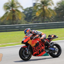 <p>Photos courtesy of<span>&nbsp;</span><strong>KTM Factory Racing - <strong>©Gold and Goose</strong></strong>
</p>