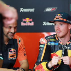 <p>Photos courtesy of<span>&nbsp;</span><strong>Red Bull KTM Factory Racing -&nbsp;</strong><strong>©<strong>Gold and Goose</strong></strong>
</p>