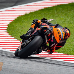 <p>Photos courtesy of<span>&nbsp;</span><strong>Red Bull KTM Factory Racing -&nbsp;</strong><strong>©<strong>Gold and Goose</strong></strong>
</p>