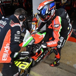 <p>Photos courtesy of<span>&nbsp;<strong>©</strong></span><strong>Aprilia Racing Team Gresini</strong></p>