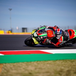 <p>Photos courtesy of<span>&nbsp;<strong>©</strong></span><strong>Aprilia Racing Team Gresini</strong></p>