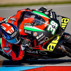 <p>Photos courtesy of<span>&nbsp;<strong>©</strong></span><strong>Aprilia Racing Team Gresini</strong></p>