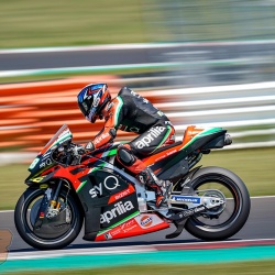 <p>Photos courtesy of<span>&nbsp;</span><strong><strong>©</strong><strong>Aprilia Racing Team Gresini</strong></strong>
</p>