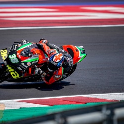 <p>Photos courtesy of<span>&nbsp;</span><strong><strong>©</strong><strong>Aprilia Racing Team Gresini</strong></strong>
</p>