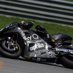 <p>Photos courtesy of<span>&nbsp;<strong>©</strong></span><strong>Alejandro Ceresuela&nbsp;</strong>&amp;<strong>&nbsp;<strong>©</strong><strong>Aprilia Racing Team Gresini</strong></strong>
</p>
