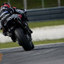 <p>Photos courtesy of<span>&nbsp;<strong>©</strong></span><strong>Alejandro Ceresuela&nbsp;</strong>&amp;<strong>&nbsp;<strong>©</strong><strong>Aprilia Racing Team Gresini</strong></strong>
</p>
