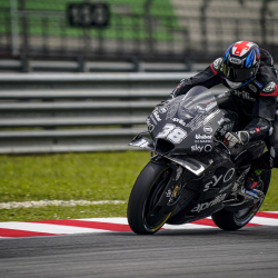 <p>Photos courtesy of<span>&nbsp;<strong>©</strong></span><strong>Alejandro Ceresuela&nbsp;</strong>&amp;<strong>&nbsp;<strong>©</strong><strong>Aprilia Racing Team Gresini</strong></strong>
</p>