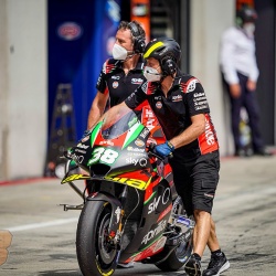 <p>Photos courtesy of<span>&nbsp;<strong>©</strong></span><strong>Aprilia Racing Team Gresini</strong></p>