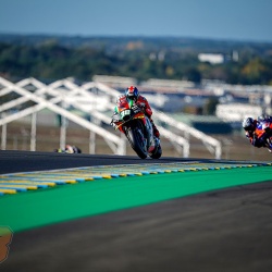 <p>Photos courtesy of<span>&nbsp;<strong>©</strong></span><strong>Aprilia Racing Team Gresini</strong></p>